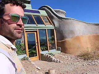 Tiny House Is For Off Grid Survivalists!