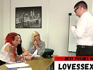 three bitch fuck guy at an interview (BEST PUSSIES HERE ???LOVESSEX.CF??? )
